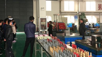 QY千亿球友会高度重视实训教学安...